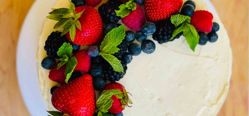 Fresh Berry Cake with Mascarpone Frosting for Low Sugar Diet