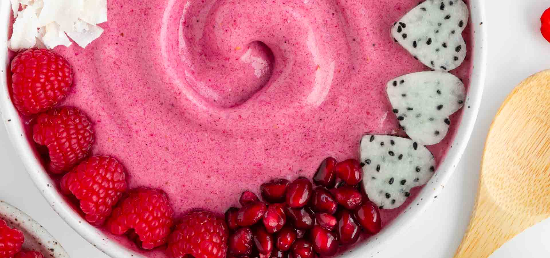 Raspberry Pitaya Smoothie Bowl