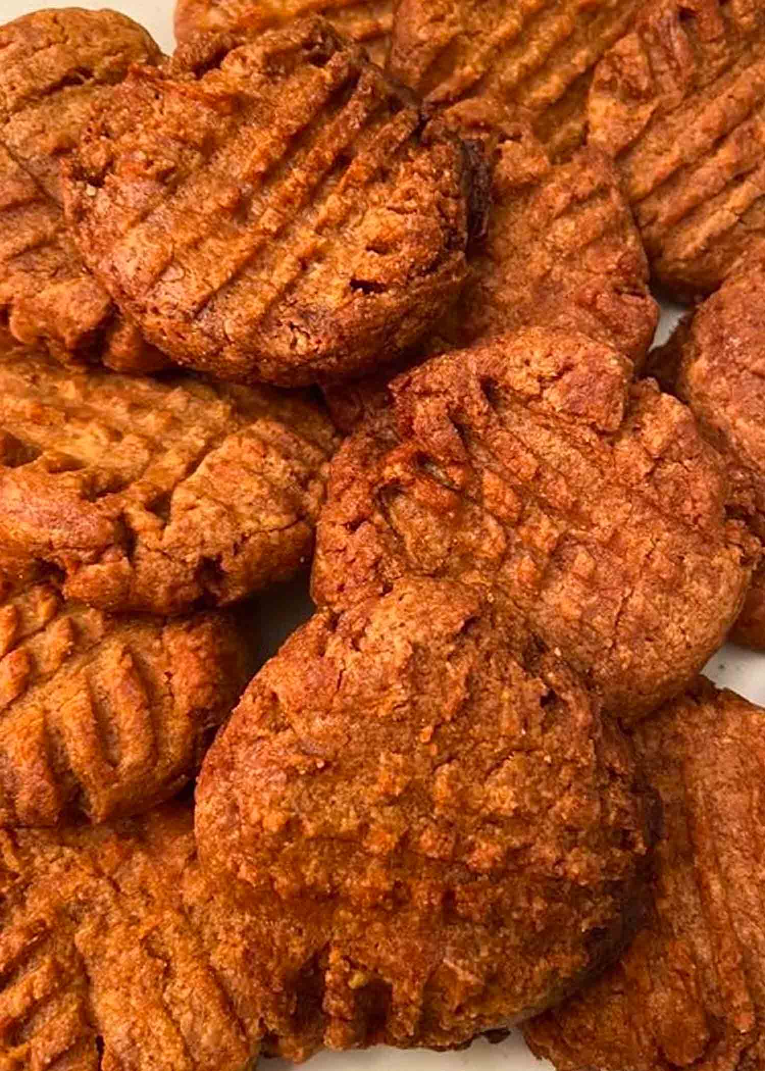 3 Ingredient Sugar-Free Peanut Butter Cookie Recipe