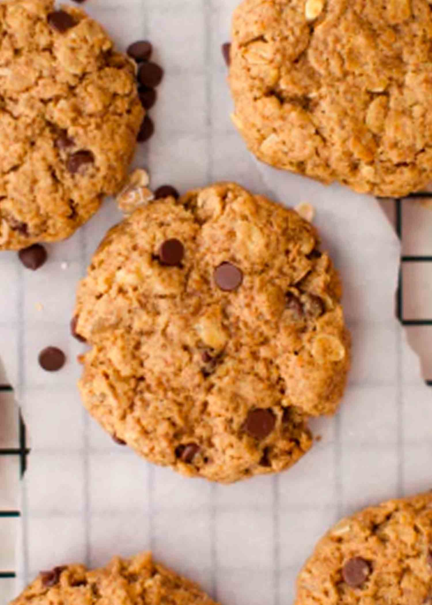 Low-Sugar Oatmeal Almond Butter Cookies Recipe