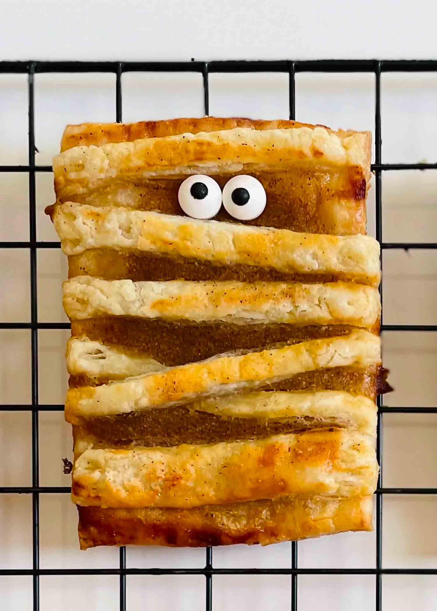 Low Sugar Pumpkin Mummy Hand Pies
