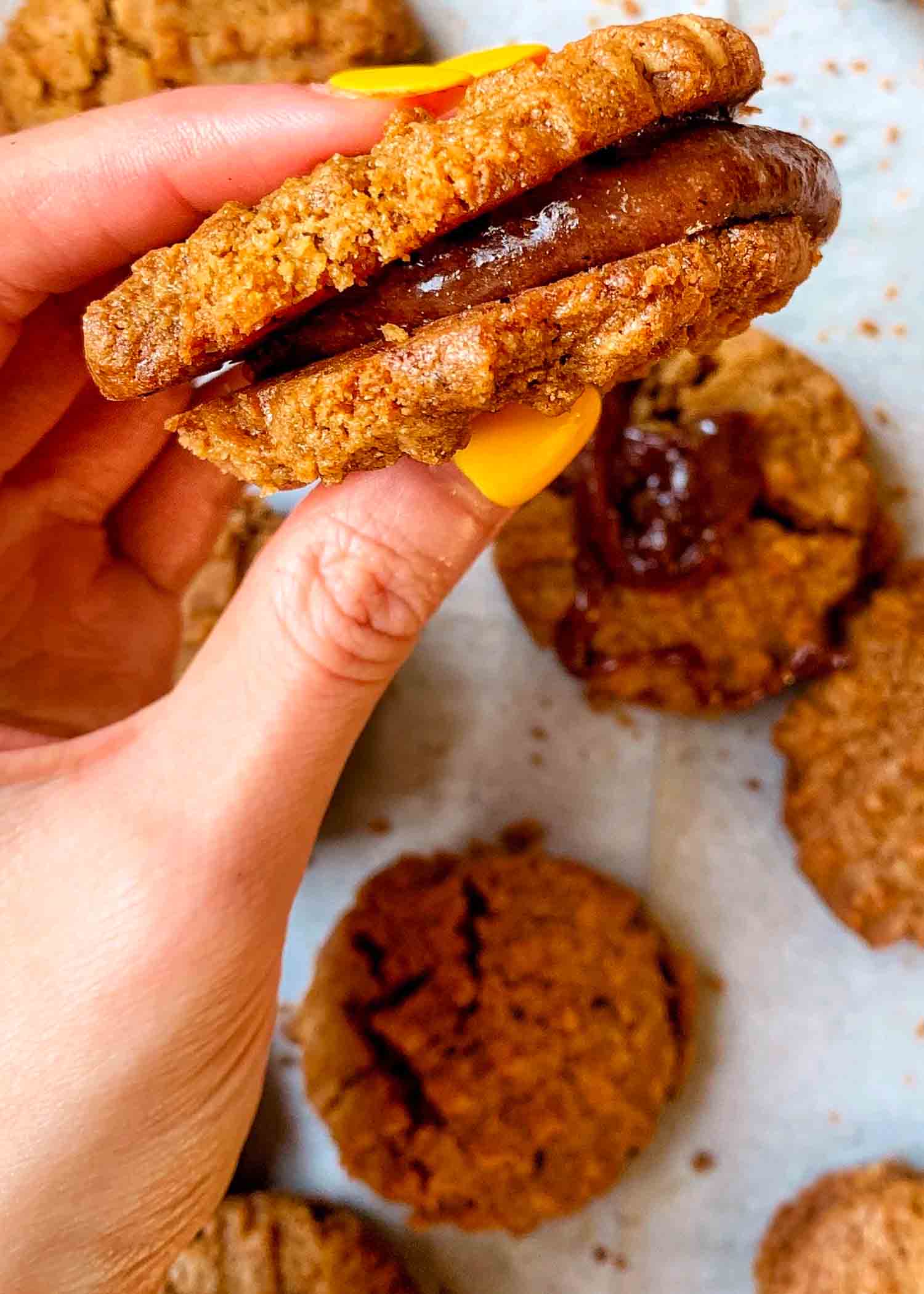 Low Sugar Peanut Butter Chocolate Sandwich Cookies Recipe