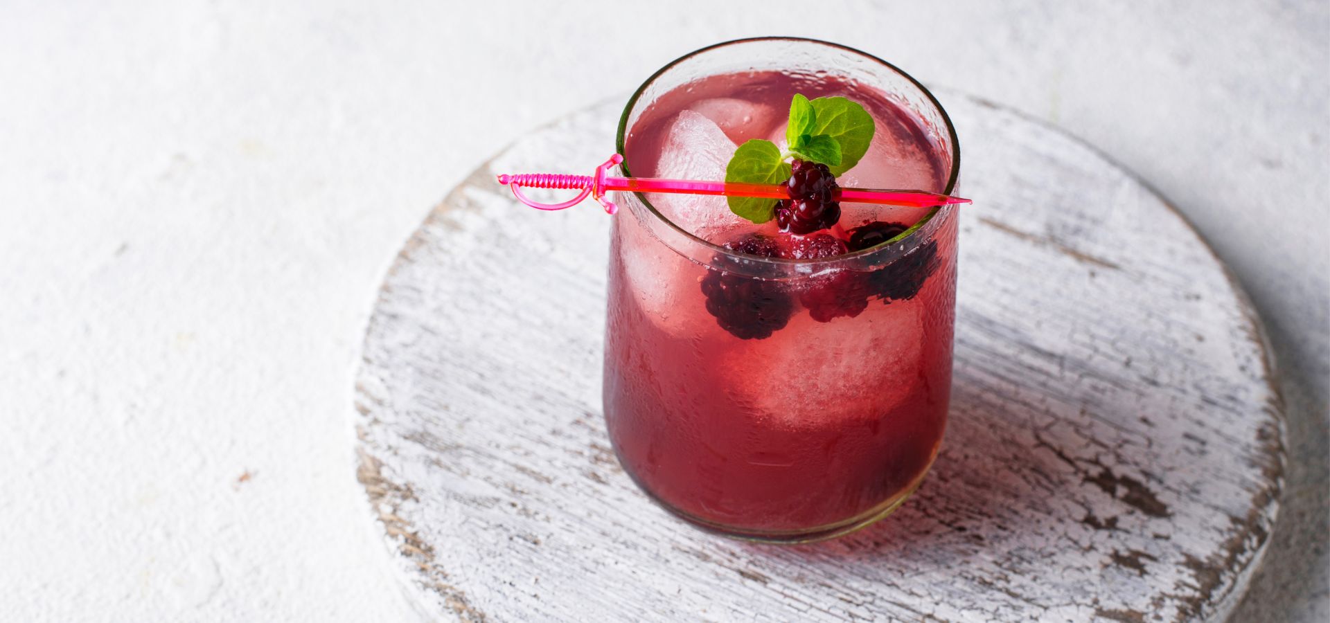 Low Carb Blackberry Whiskey Smash